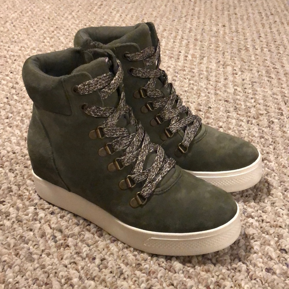 Steve Madden Catch Sneaker